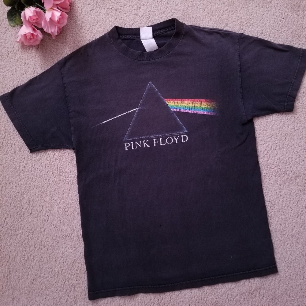 Men's Distressed Pink Floyd Black Band Tshirt